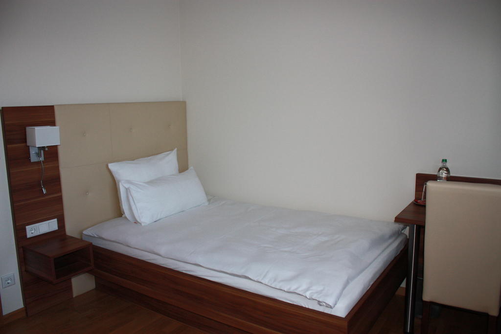 Boarding House Holledau Inn Schweitenkirchen Chambre photo
