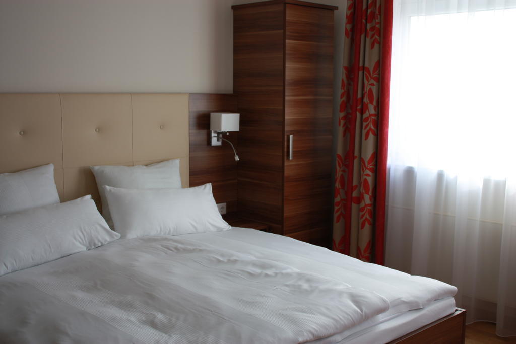 Boarding House Holledau Inn Schweitenkirchen Chambre photo