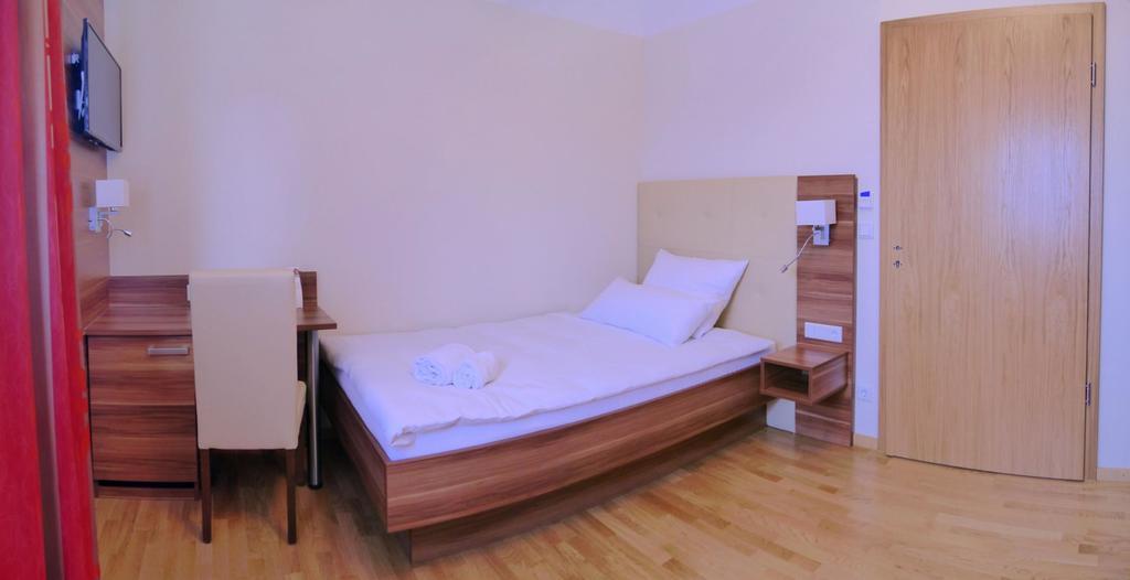 Boarding House Holledau Inn Schweitenkirchen Chambre photo